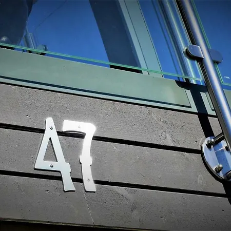 Flathauggaten 47 شقة *